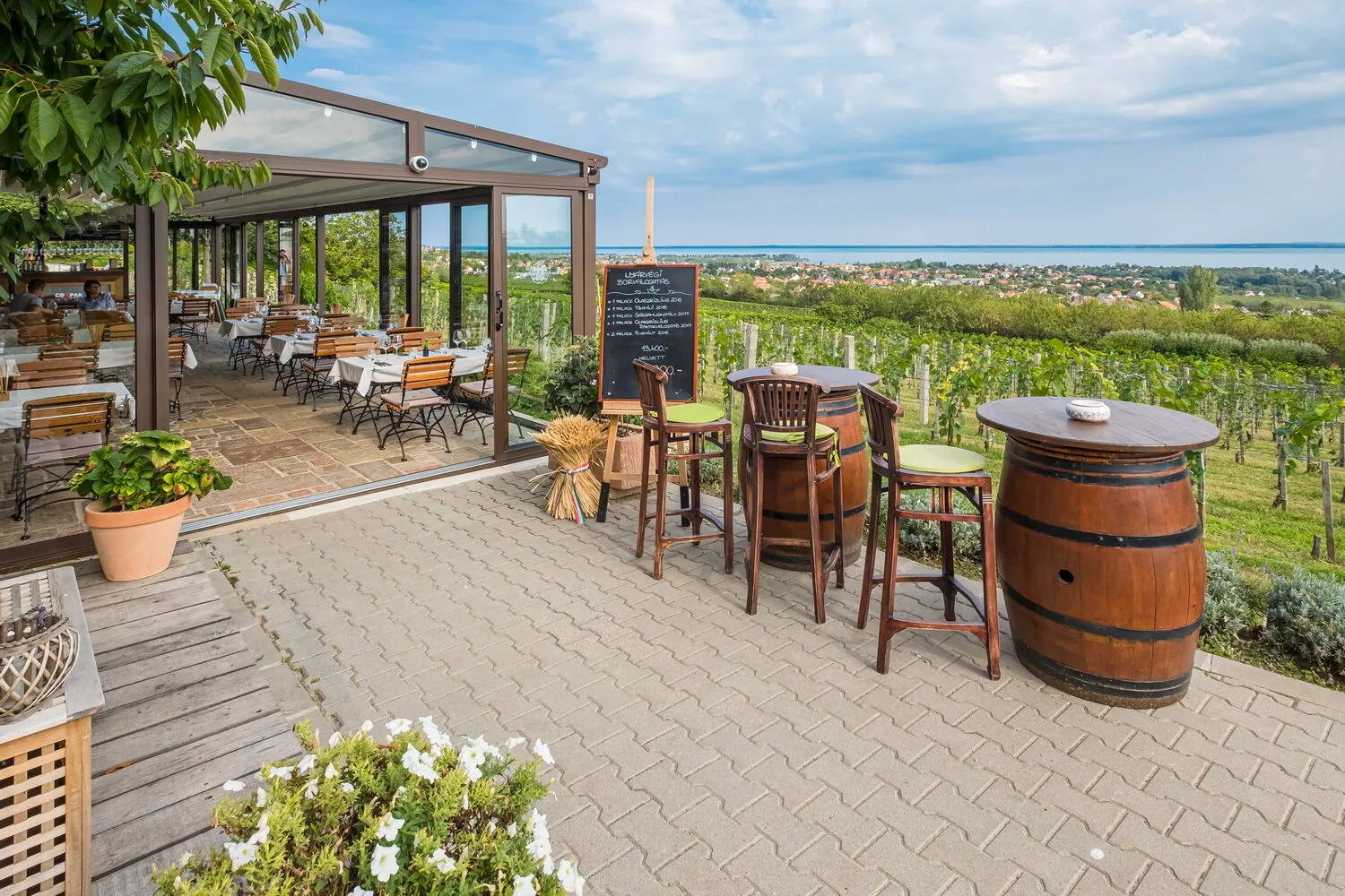 Petrányi Pince és Borterasz