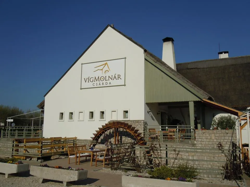 Víg Molnár Csárda